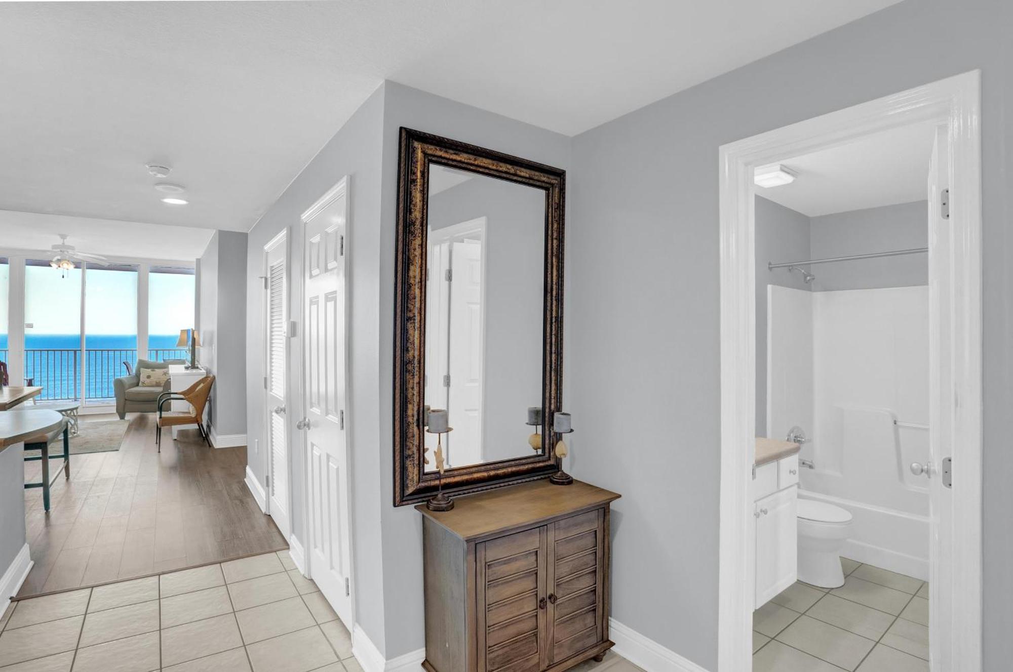 Lighthouse 1408 By Liquid Life Apartment